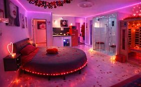 Love Room à deux pas de l'Océan avec Hammam, Sauna et Bain à 2 :-)